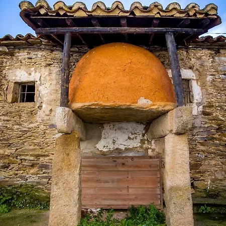 El Hogar Del Herrero * Ahigal de los Aceiteros