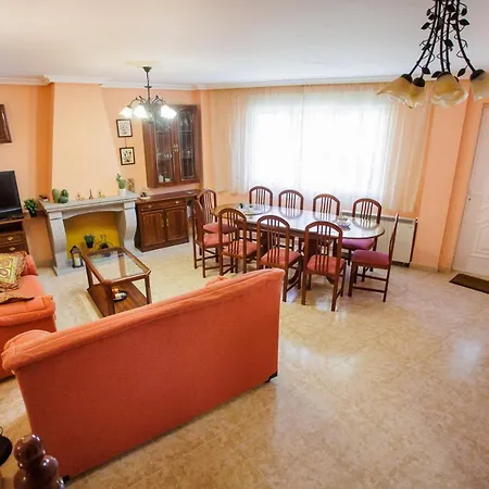 El Hogar Del Herrero Ahigal de los Aceiteros